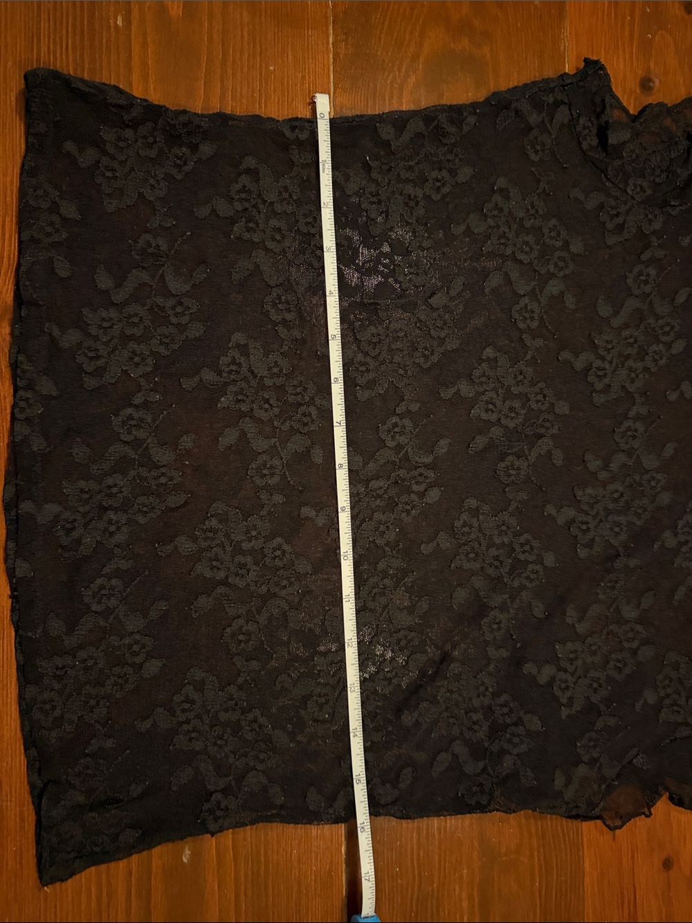 Black see through Lace top - Picture 6 of 7